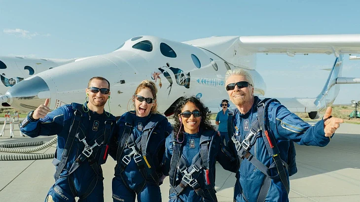 Richard Branson and some of the team members that were part of this trip that went up to the edge of space.