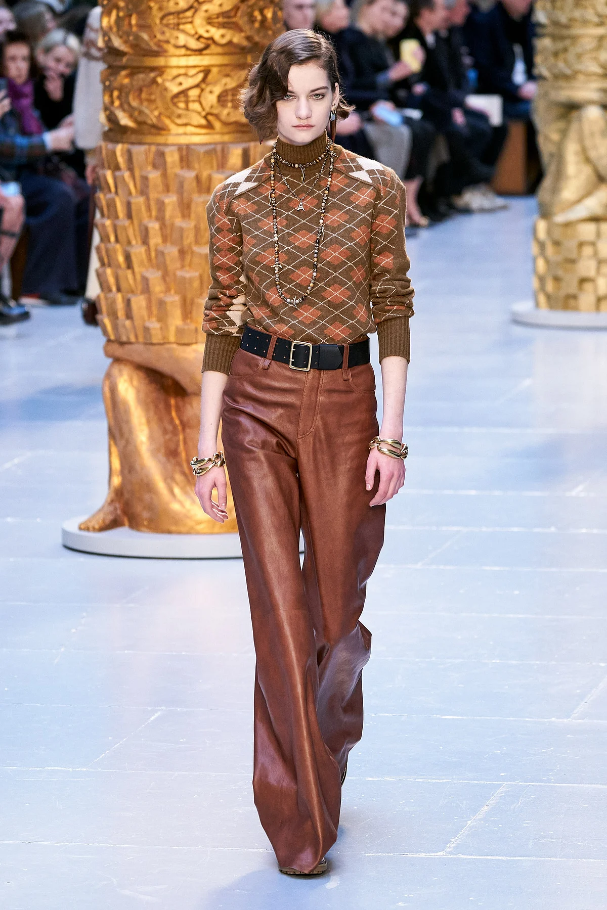 <div class="paragraphs"><p>Chloé AW 2020</p></div>