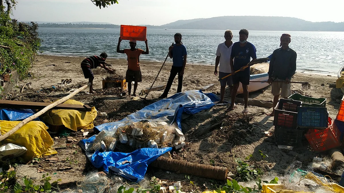 Morjim residents hire labourers as authorities failed to clean the beach