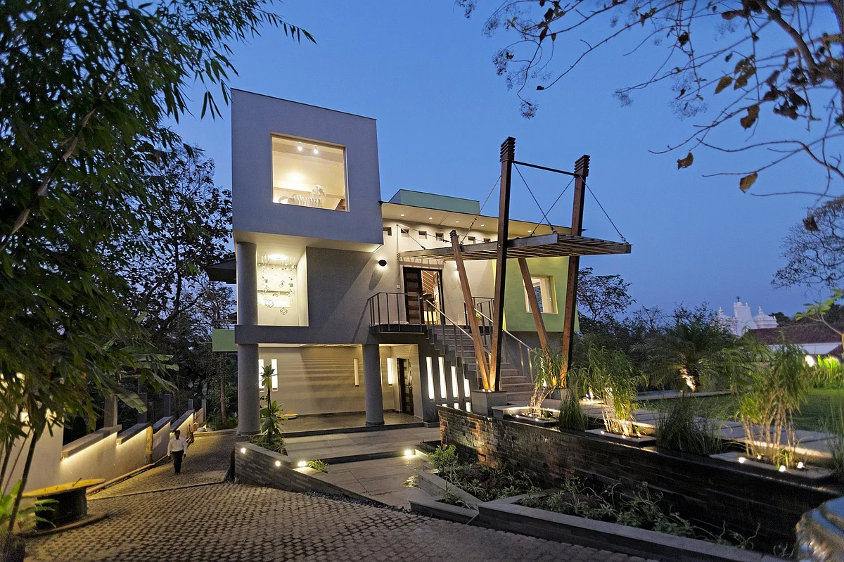 <div class="paragraphs"><p>Cube Gallery, Moira</p></div>