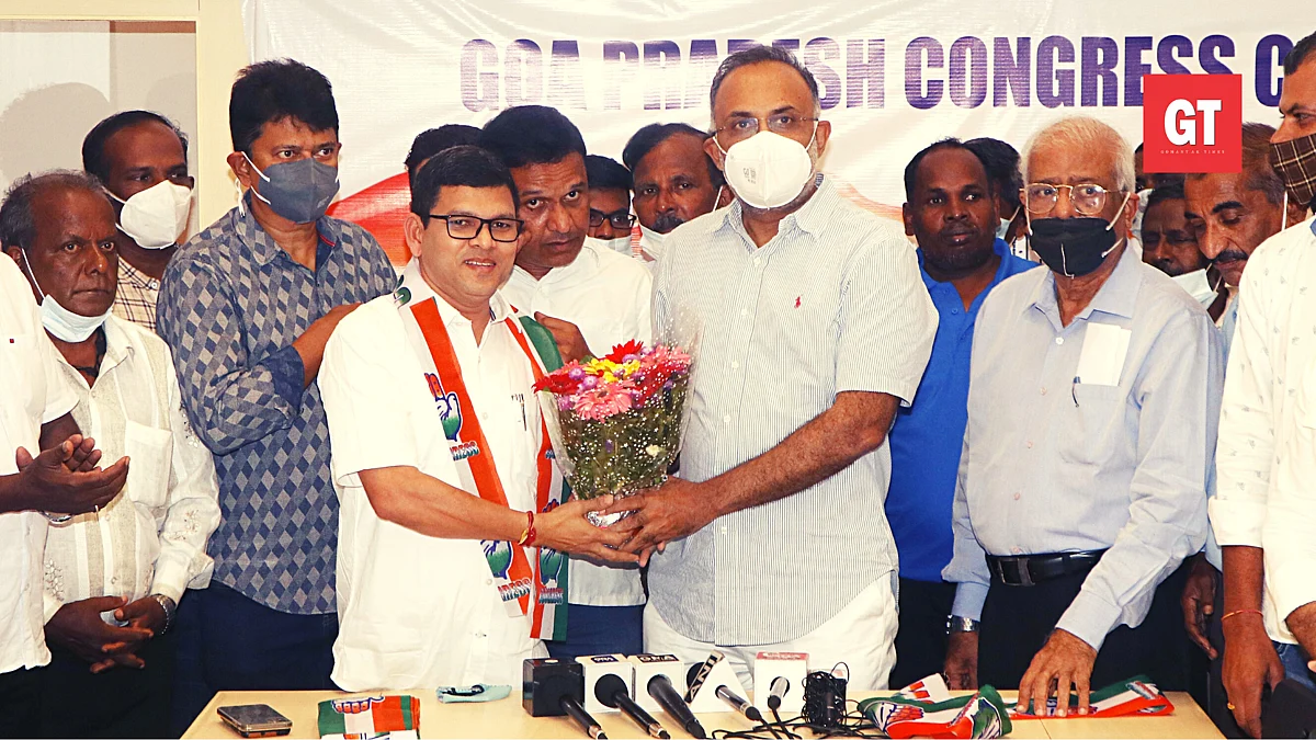 Sanguem Independent MLA Prasad Goankar joins Congress