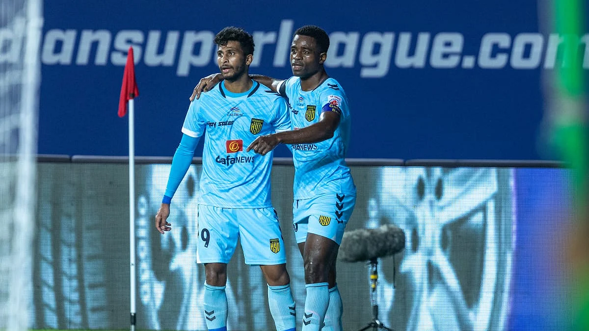 Hyderabad FC blows out SC East Bengal 4-0 with Bartholomew Ogbeche's hat trick