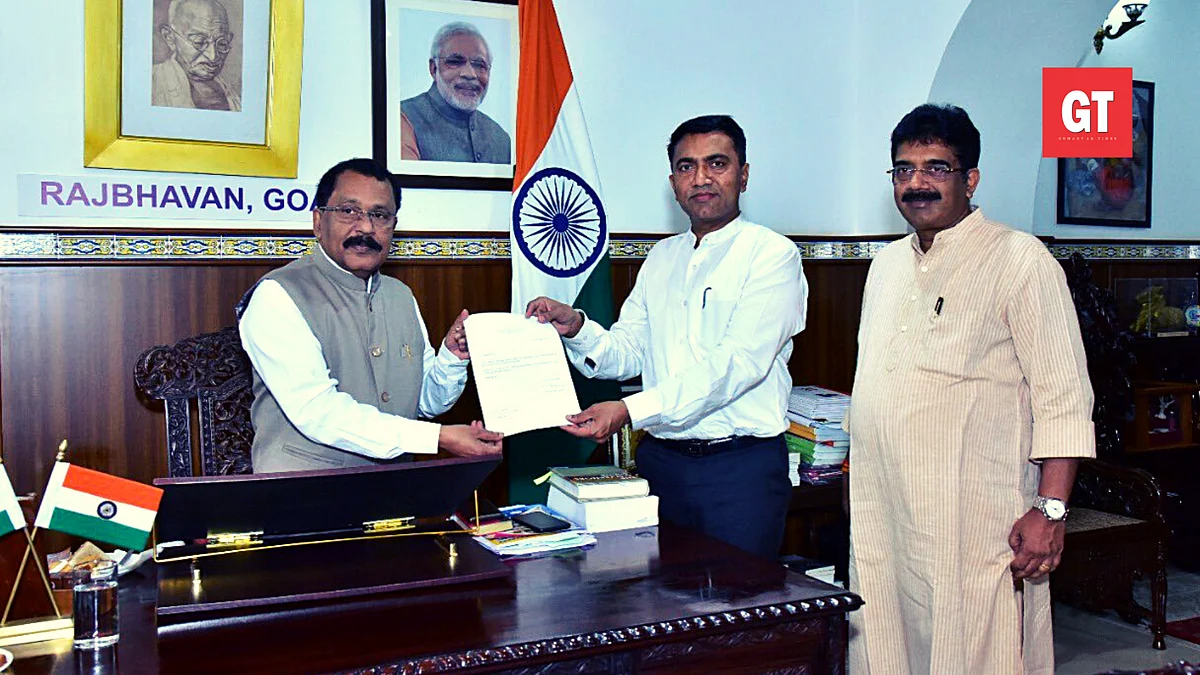 Pramod Sawant meets Goa Governor, tenders resignation as CM