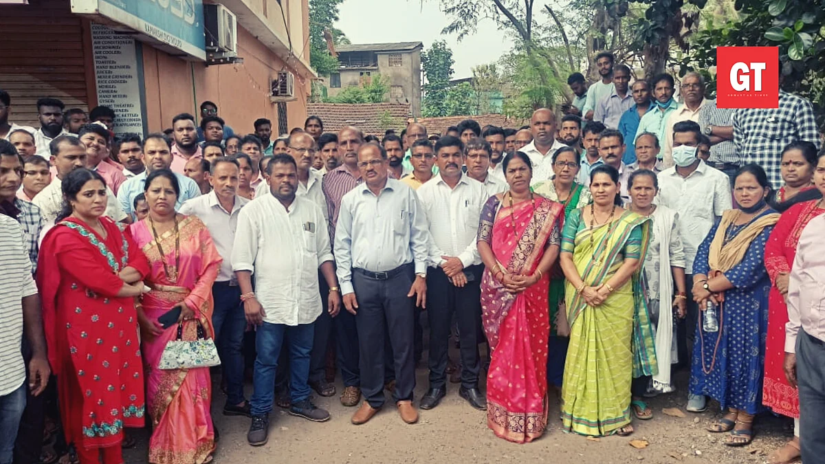 Former MLA Vasudev Gavkar, Suresh Kepekar, Rajesh Gavkar, Vaishali Naik and others along with BJP workers gathered at Sanguem to demand that Subhash Phaldesai be made a minister.