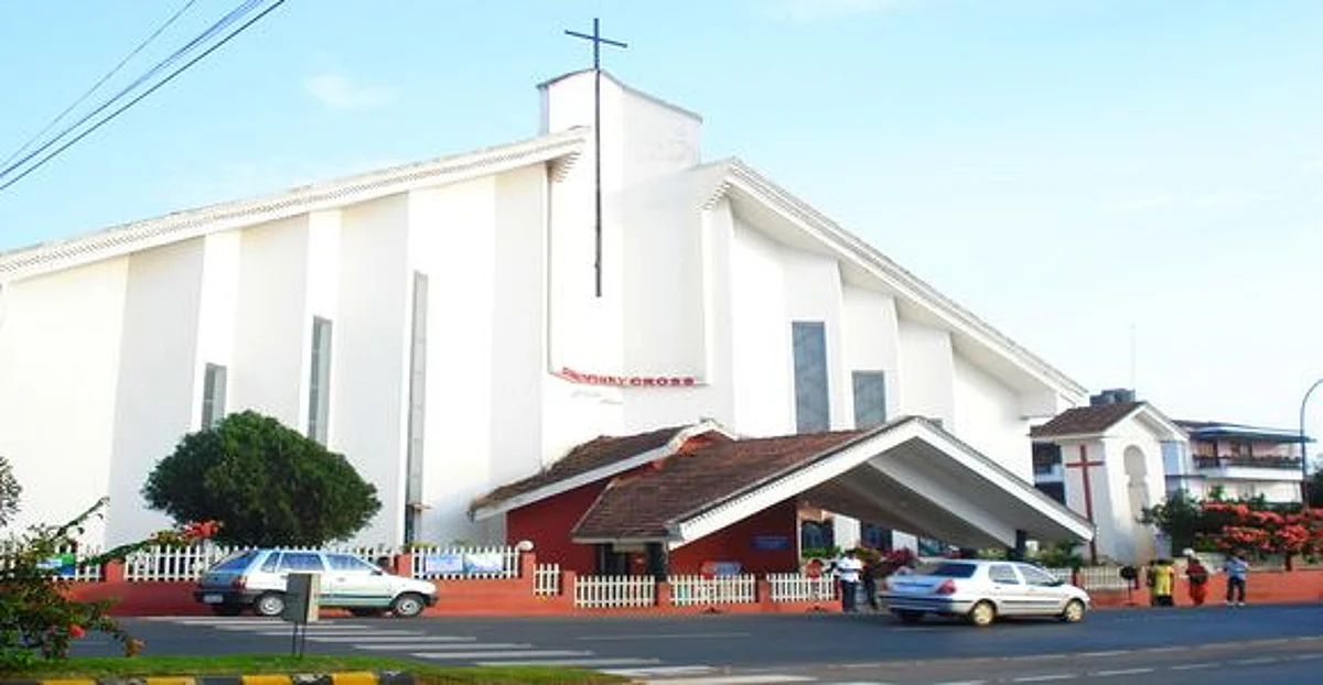 Attend a feast in Bambolim and Assolna