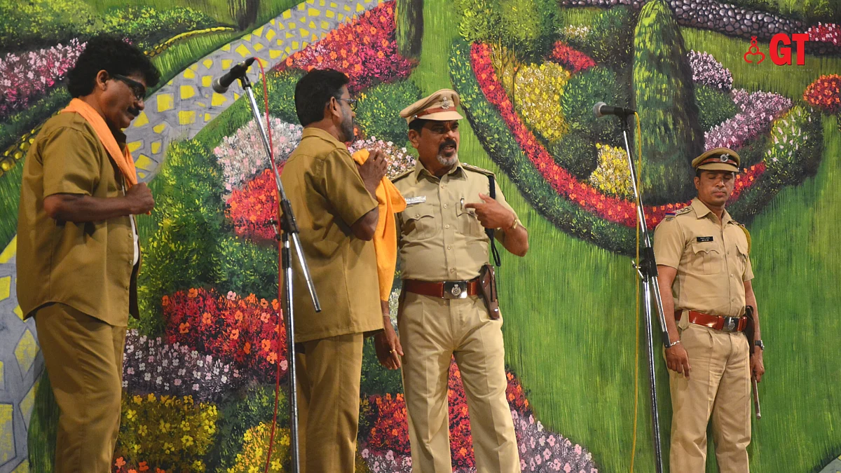 '8 Dis' is the latest tiatr from comedian Selvy’s tiatr,