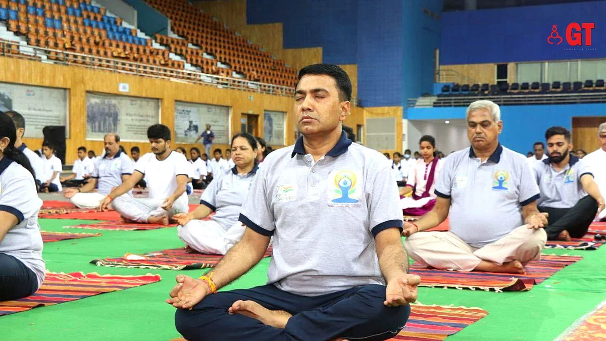 Goa celebrates International Yoga Day, Chief Minister performs asanas
