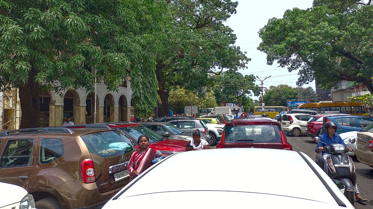 The traffic chaos near Mormugao municipality is a daily occurrence.