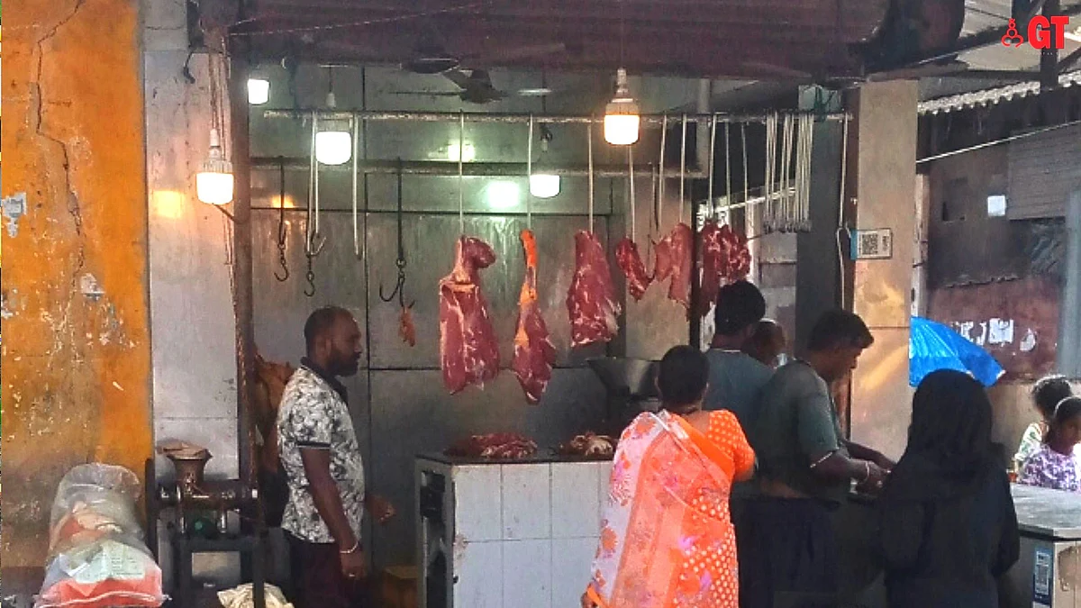 A public toilet block was turned into a meat shop in Mormugao.