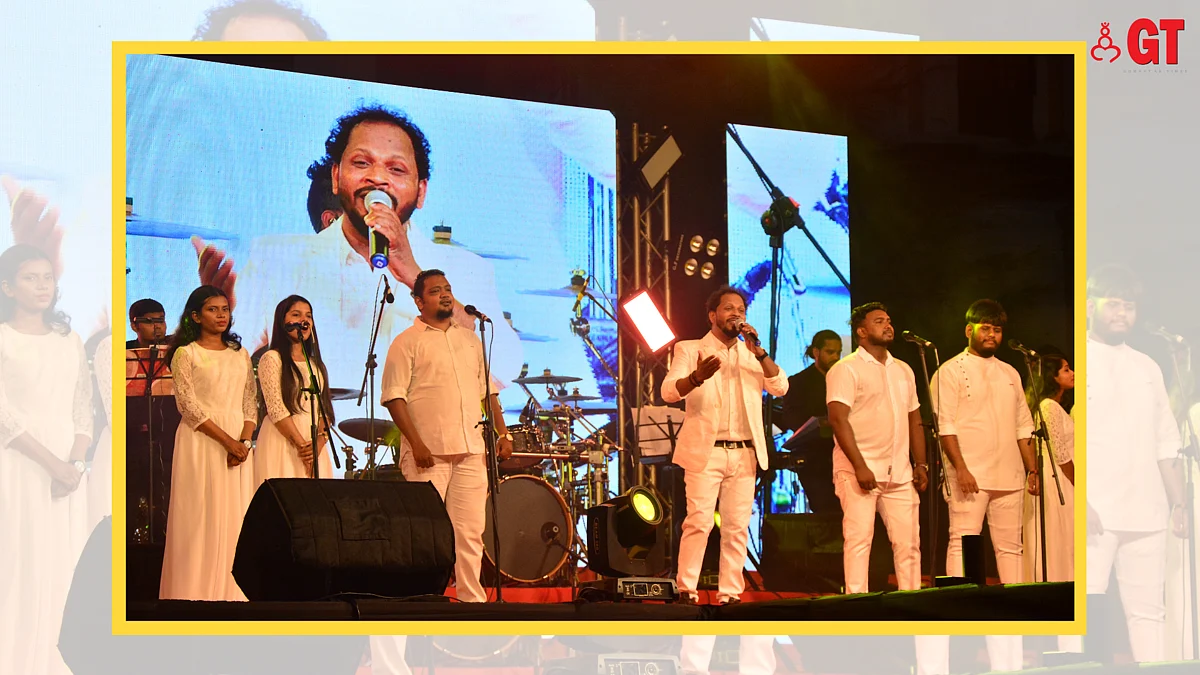 A Konkani musical concert ‘Mogacho Porzoll’ by Pio Agnelo Fernandes, was staged at Navelim and Margao, last week