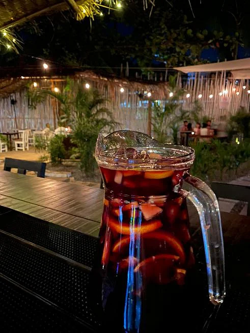 Catch up on some drinks and unwind. 