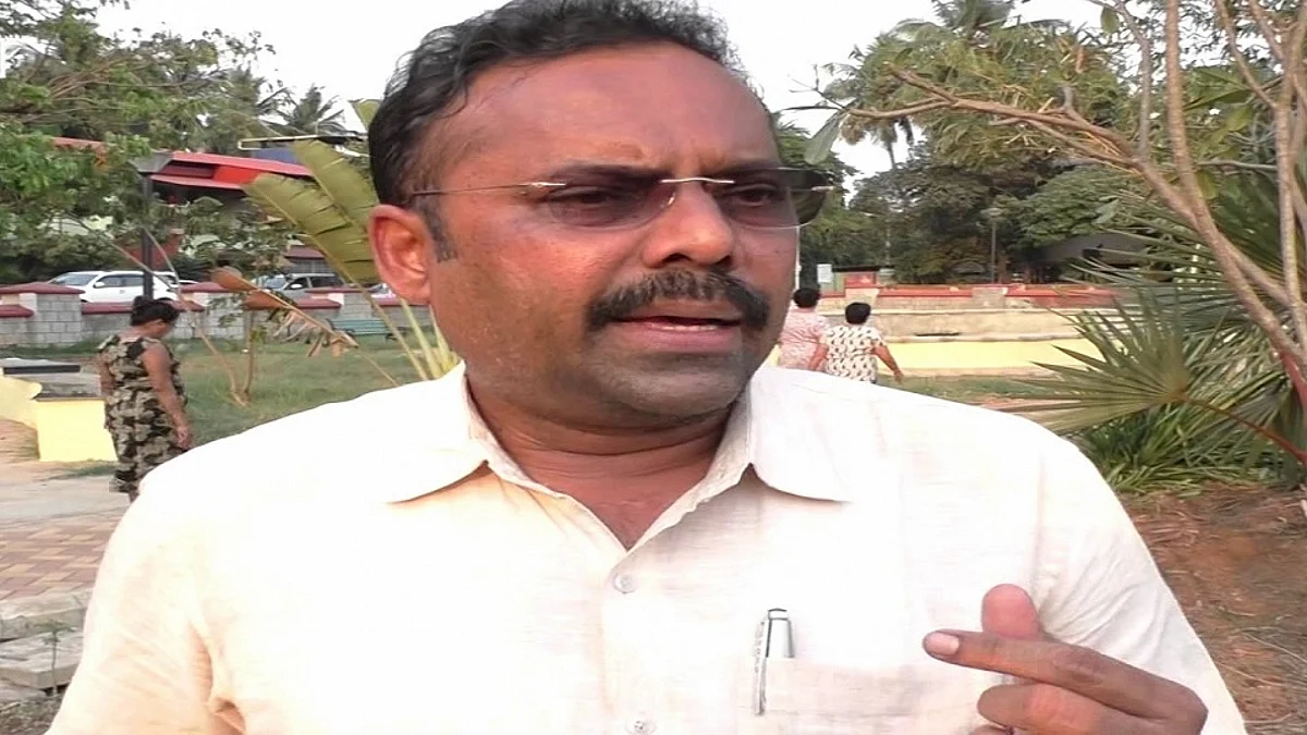 Vasco MLA demands public apology from railway official over Portuguese remarks
