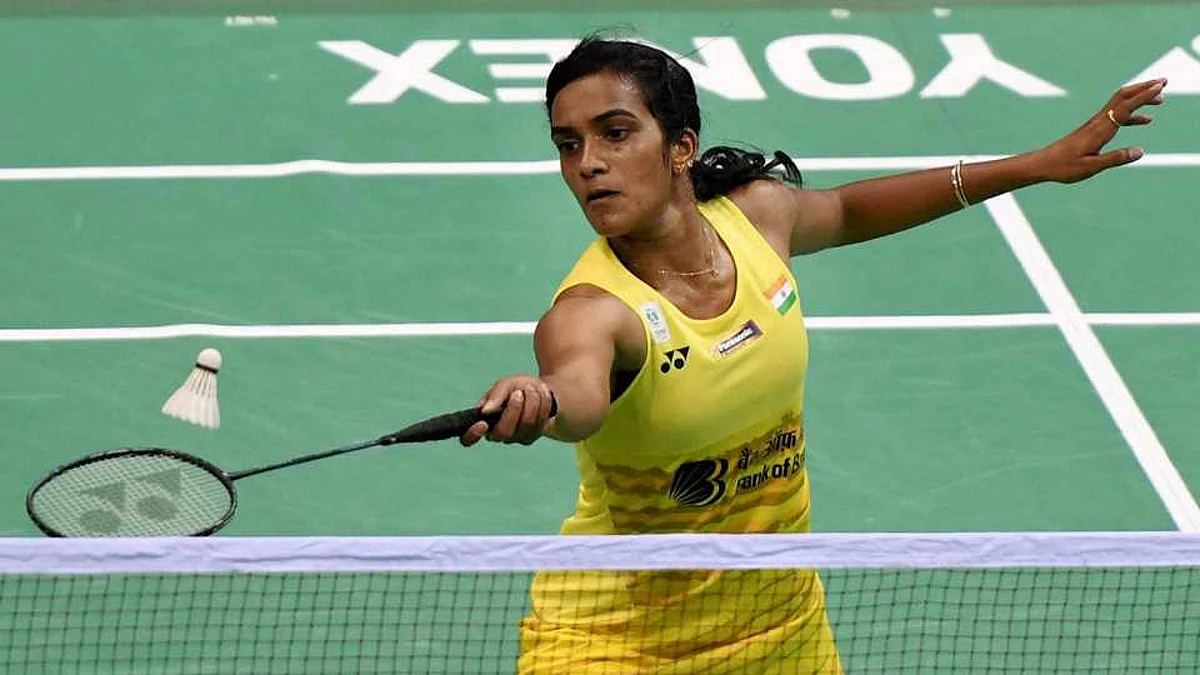 Singapore Open Super Series: PV Sindhu enters quarter-finals with 19-21, 21-17, 21-8 win