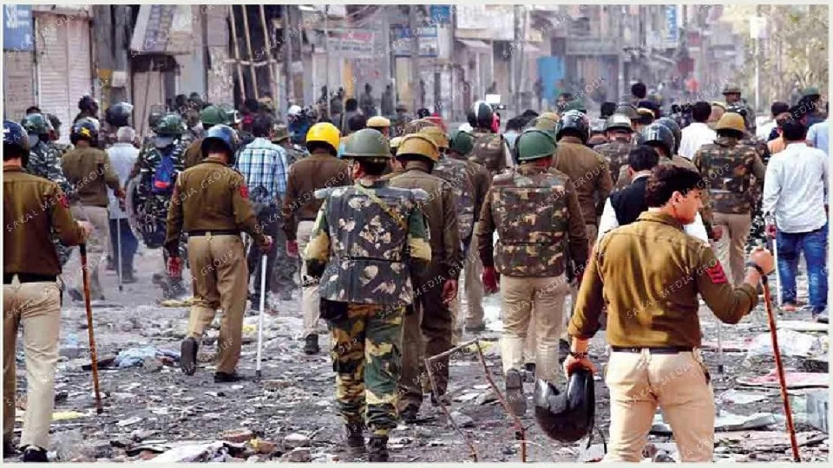 Delhi violence ebbs but doesn't subside