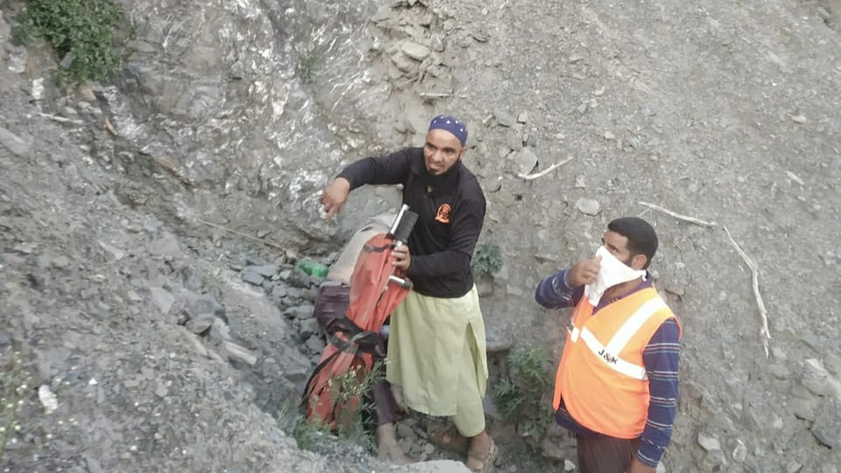 Hazratbal resident killed in freak accident on Srinagar-Jammu highway