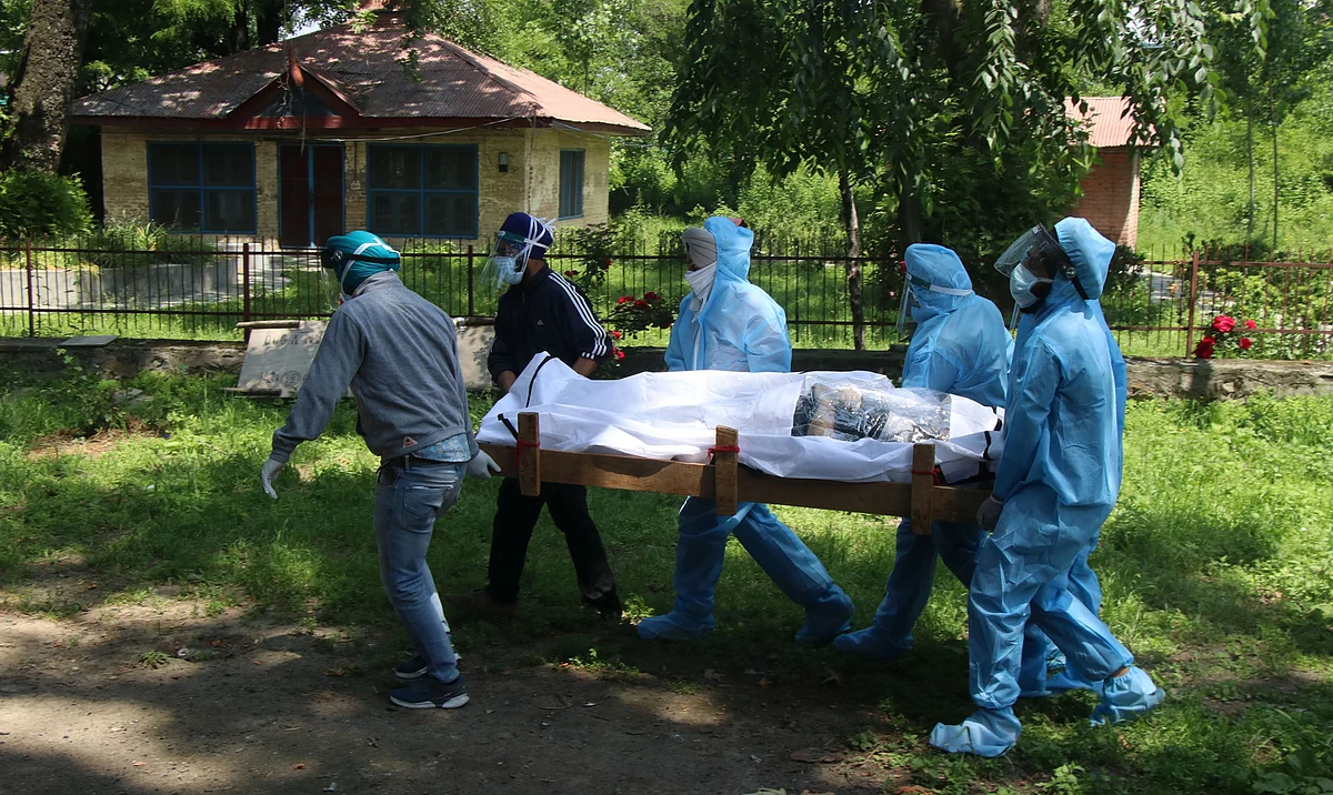 India records world’s highest 6148 Covid deaths in a day