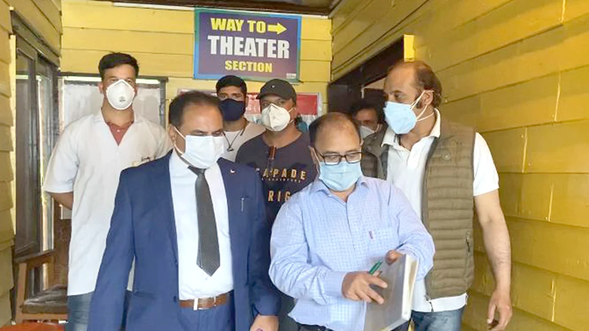DHSK visits Pahalgam, reviews Yatra arrangements