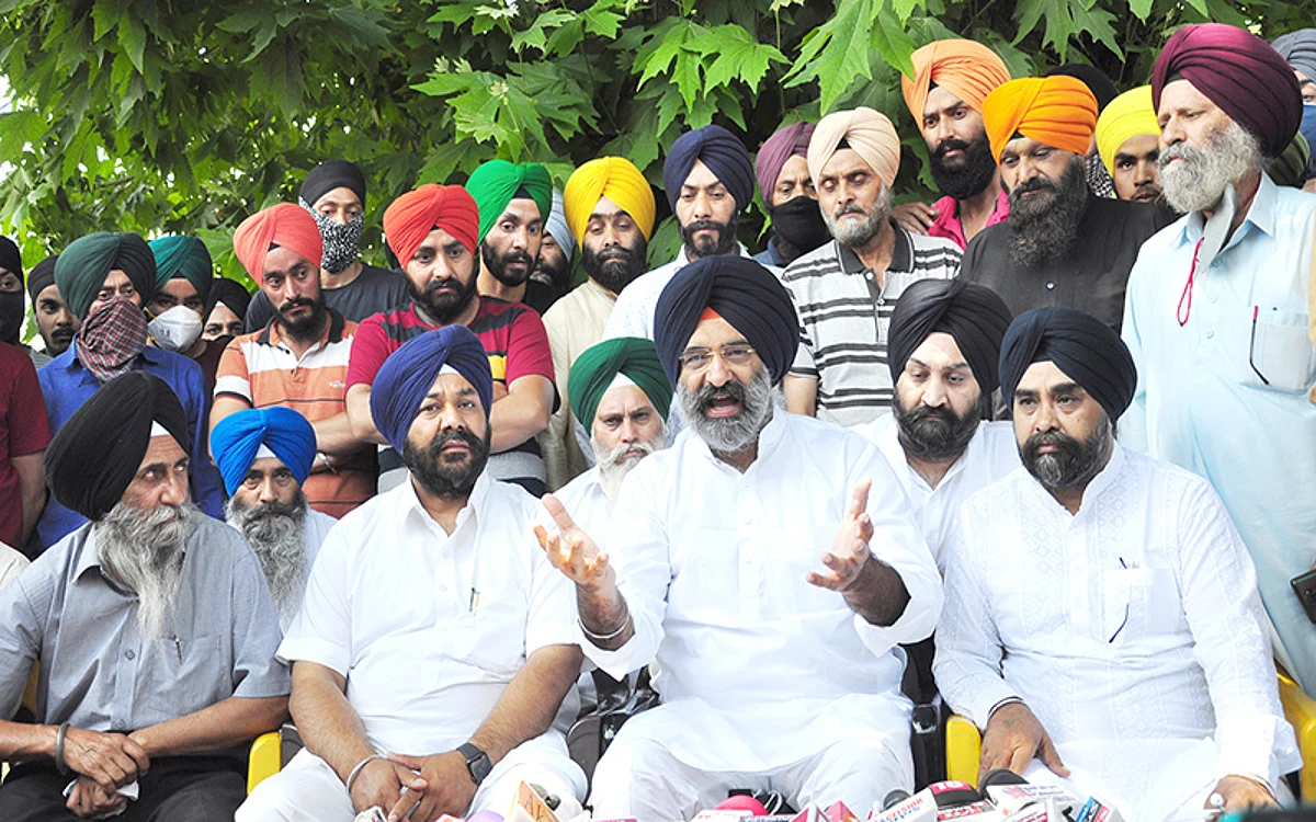 Members of Sikh community stage protest against alleged abduction