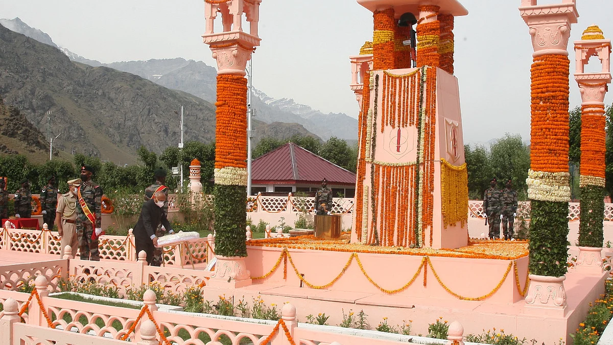 Kargil Vijay Diwas-2021 celebrated at Kargil War Memorial