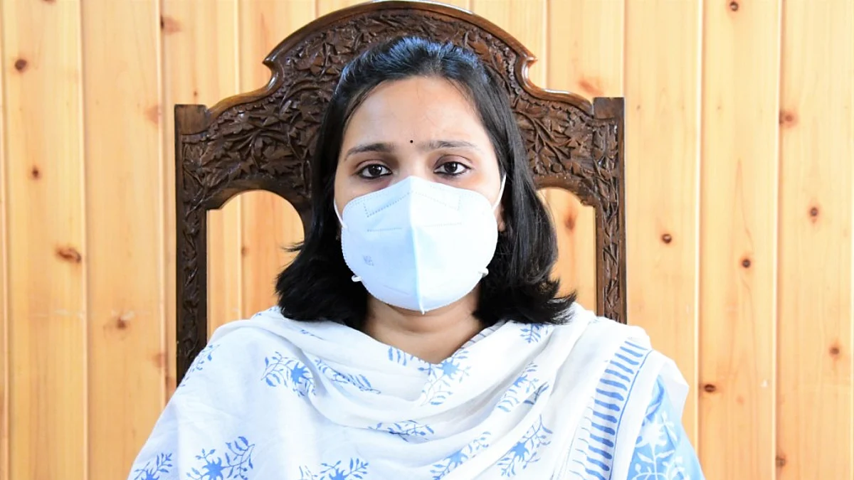 DC Ganderbal for strict COVID appropriate behavior amid slight jump in positivity rate