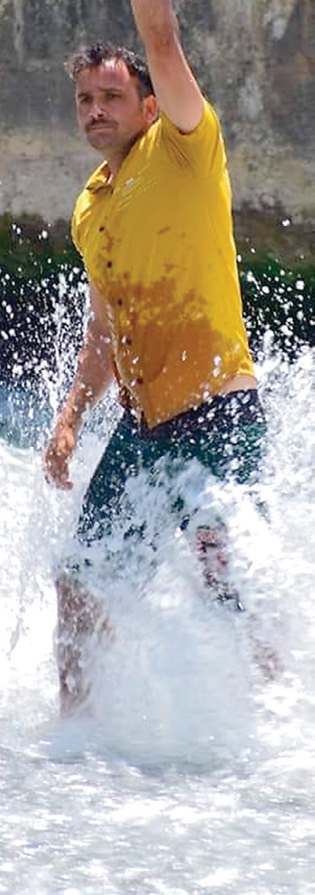 Kangan man rescues drowning people