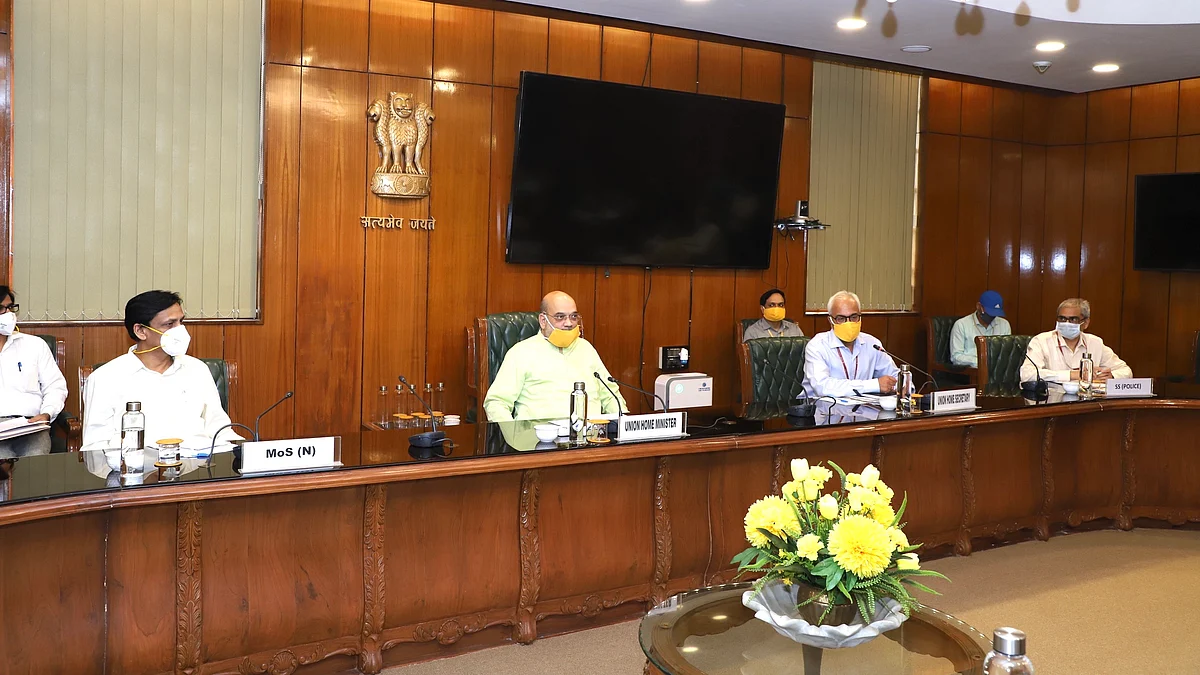 All border fencing gaps with Pakistan, Bangladesh to be filled by 2022: Amit Shah