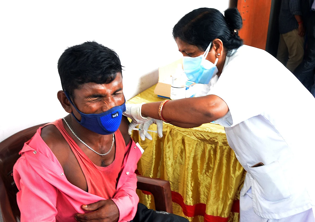 India records 41,157 fresh COVID-19 cases,518 fatalities