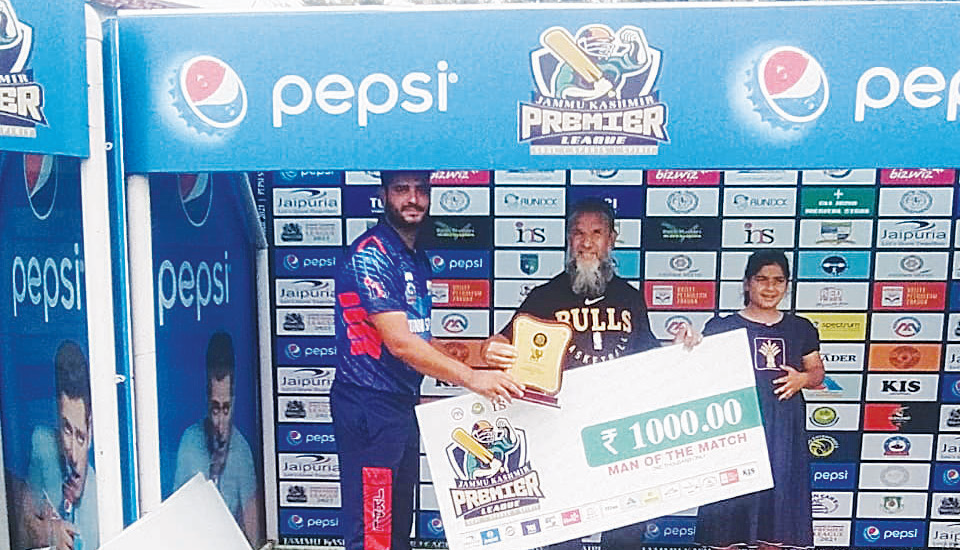 The first match was played between Nunnu Stars and Kashmir Harvard Zoonimar CC.