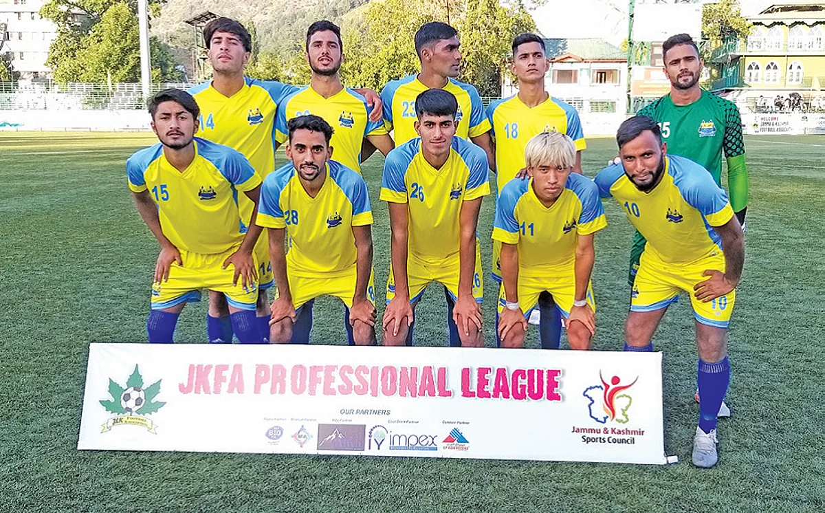 Ist Edition of Professional League 2021|
Downtown Hero’s FC, Lonestar KFC emerge winners