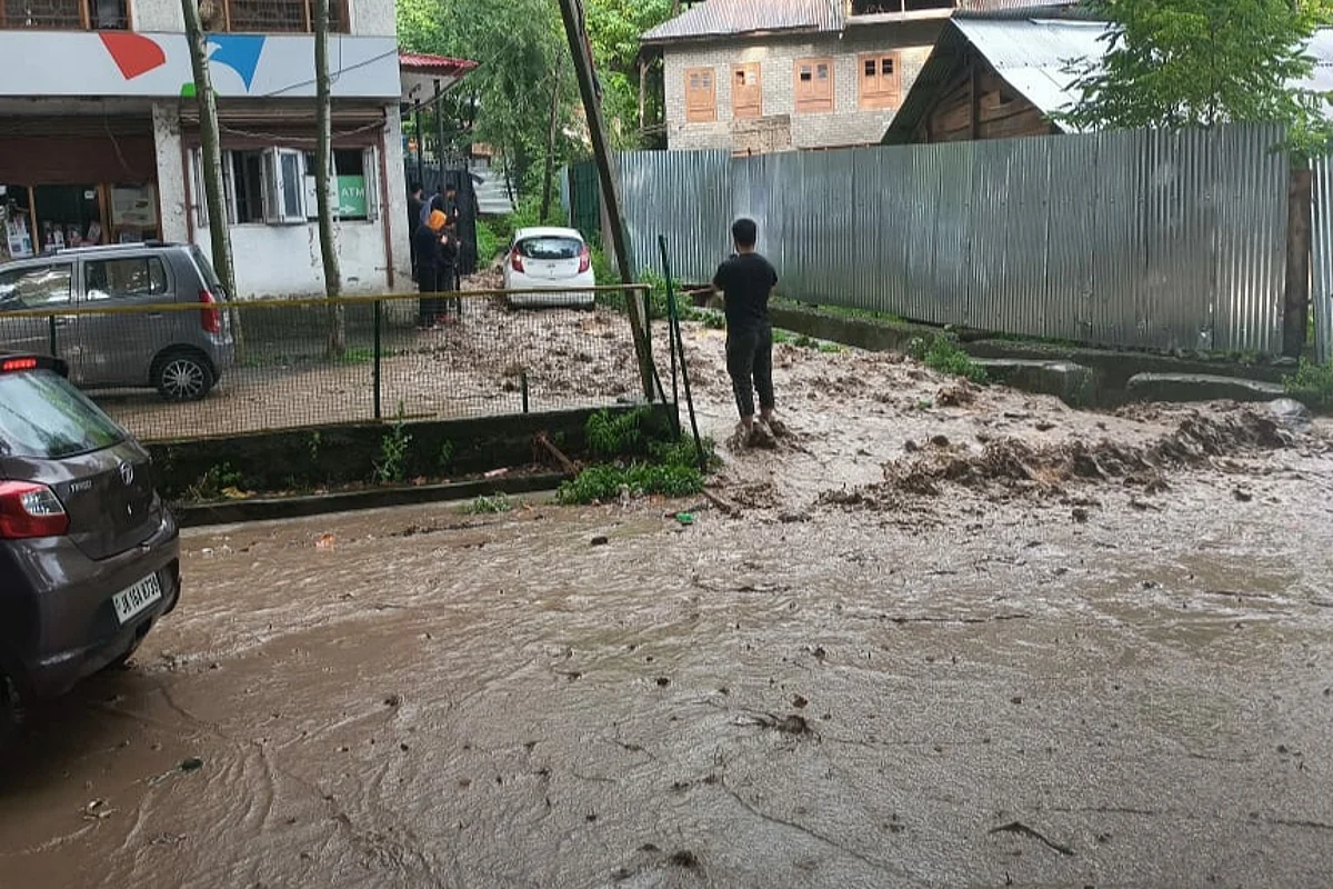 The flashflood water entered into many residential houses and inundated roads and agricultural fields in the area.