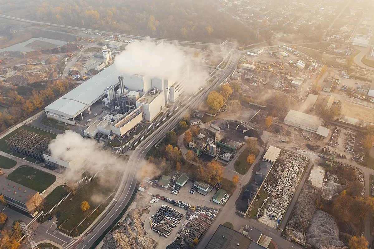 Just 25 mega-cities emit 52% of world's urban greenhouse gas