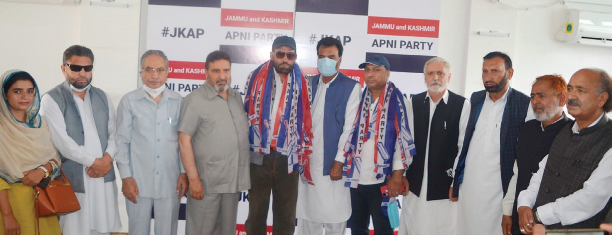 Former MLA Poonch Shah Mohammad Tantray joins Apni Party