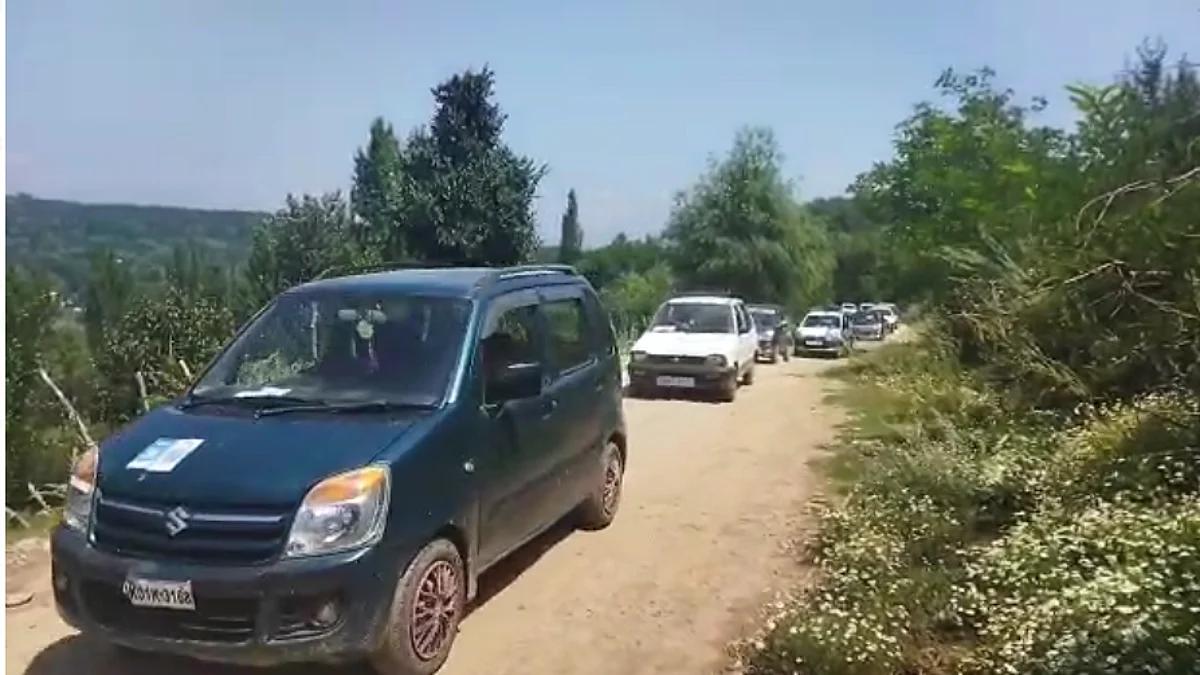 In a first, authorities conduct on-road driving tests in north Kashmir's Baramulla