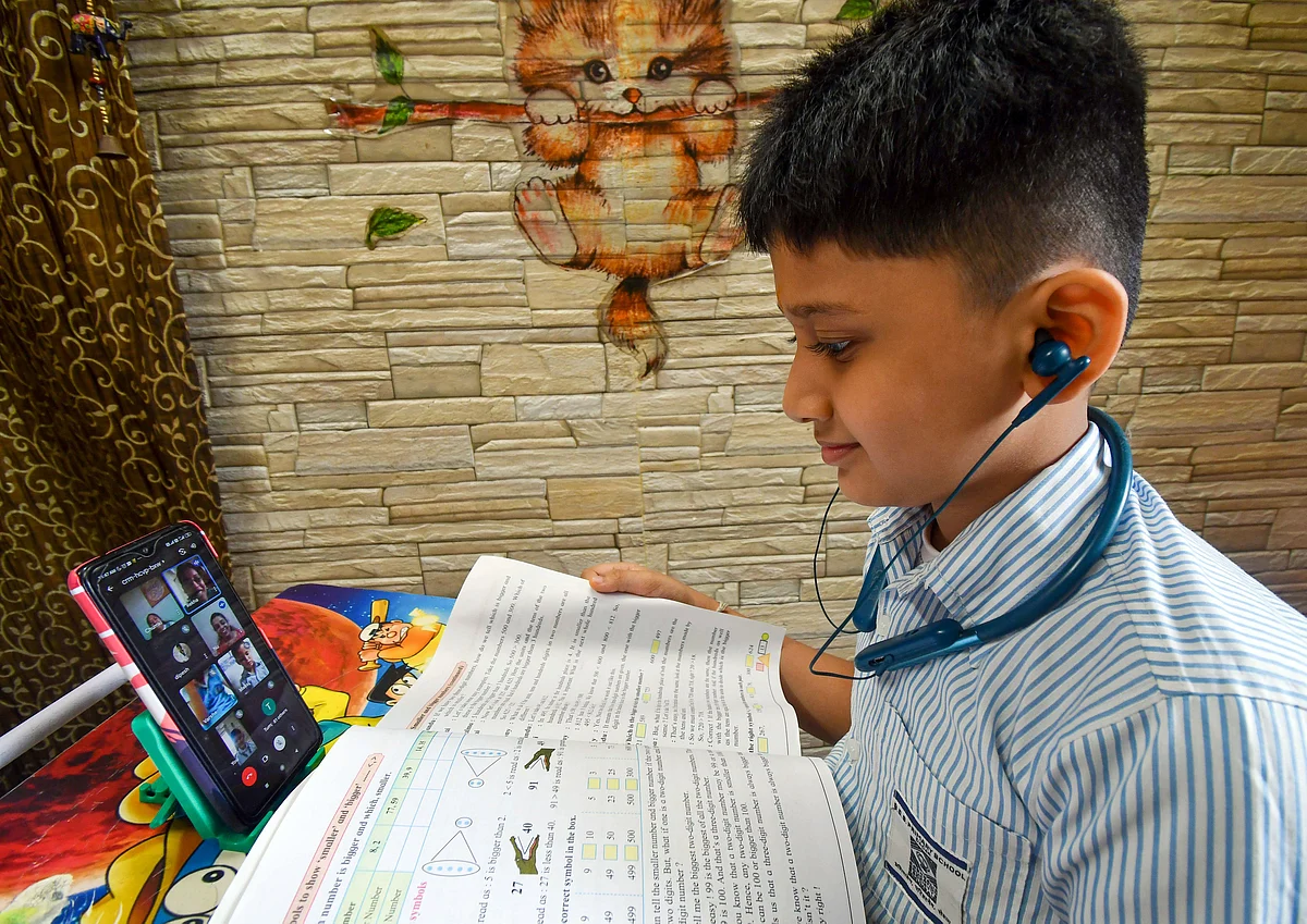 Proposing to shift from online to physical mode of education: Govt tells HC