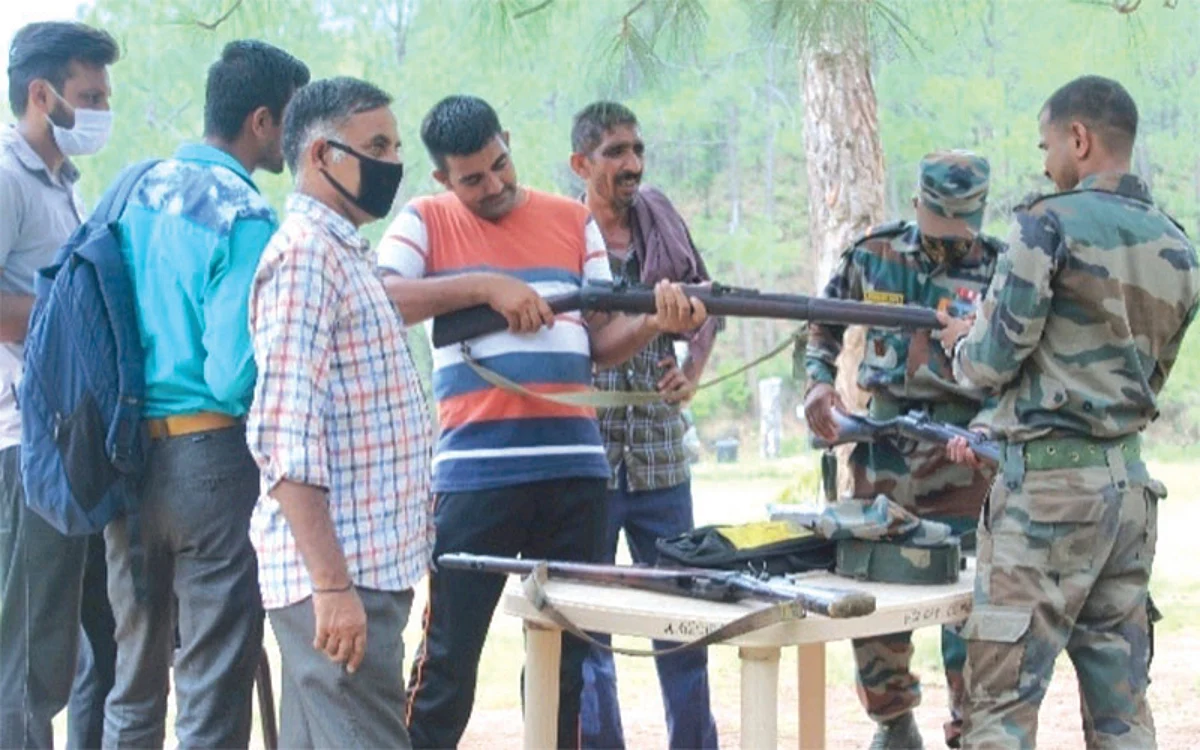 Militancy on rise in Rajouri, security forces interact with VDCs