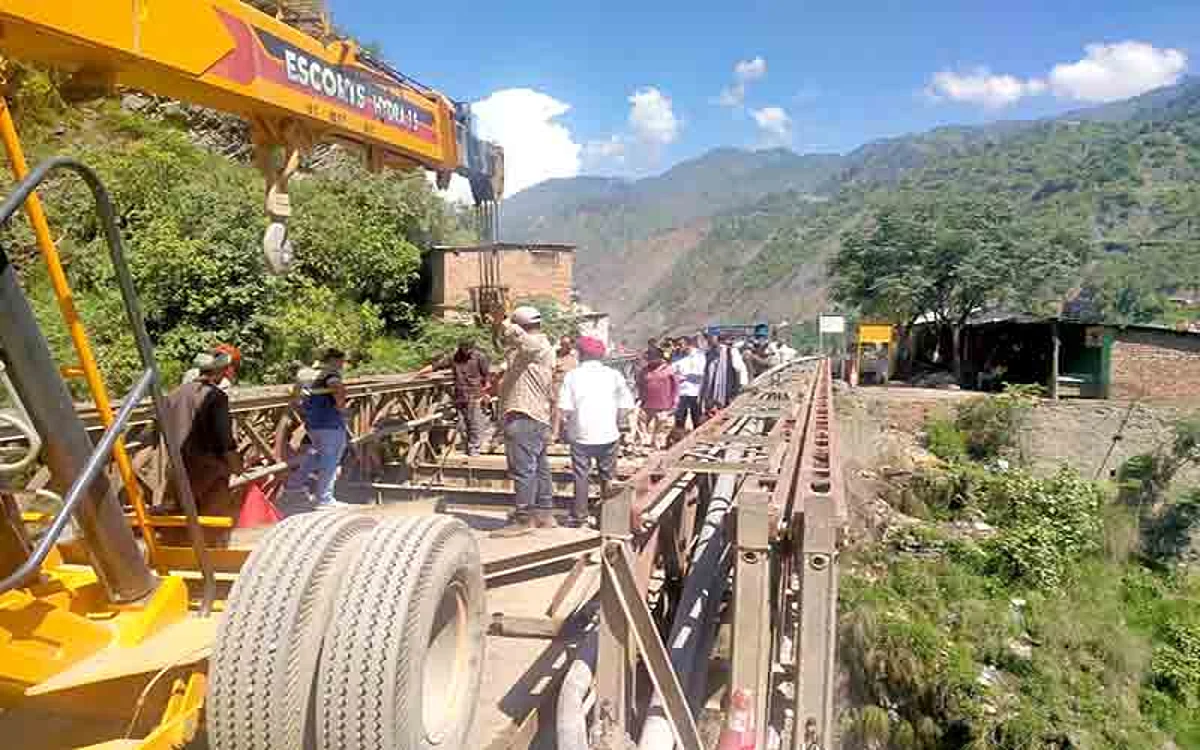 Portion of Sgr-Jmu highway closed for repairing bridge