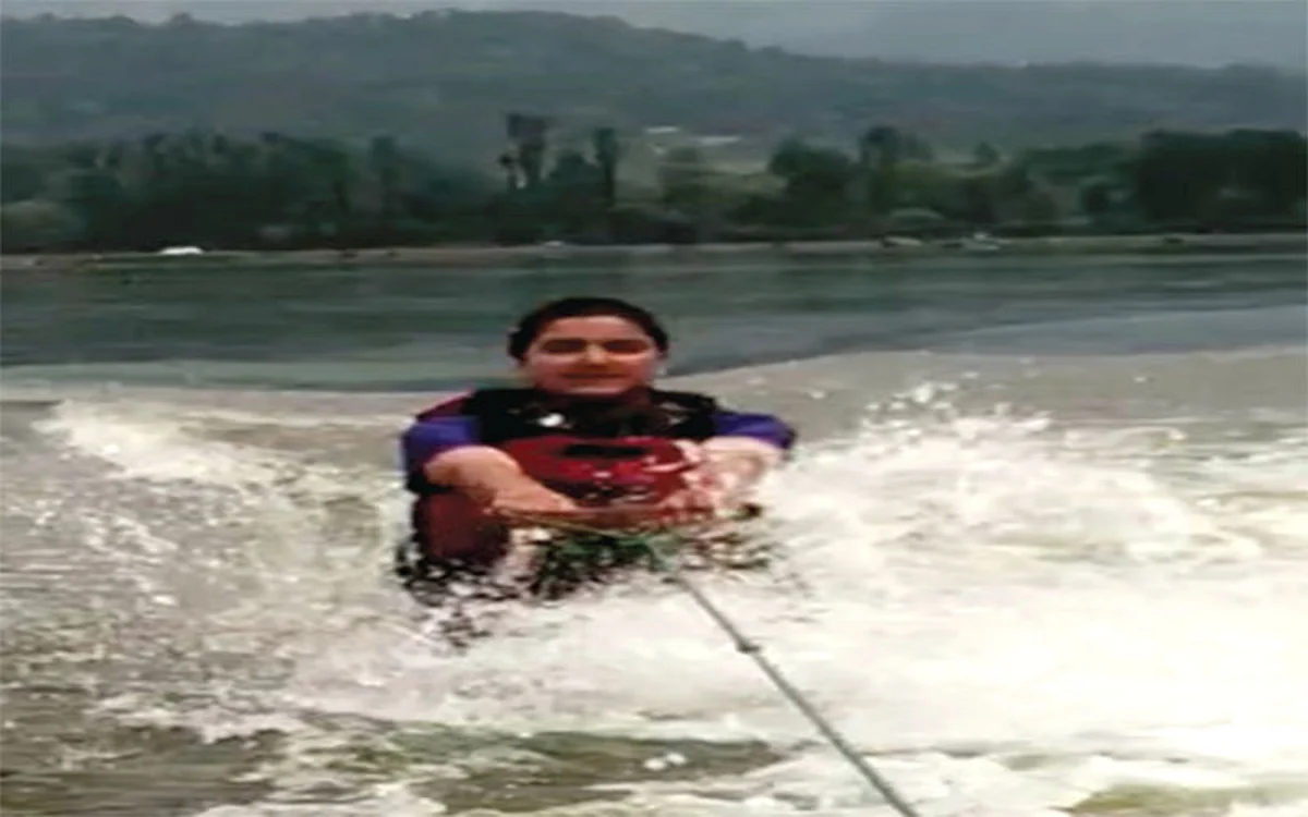 District water skiing championship concludes in Srinagar