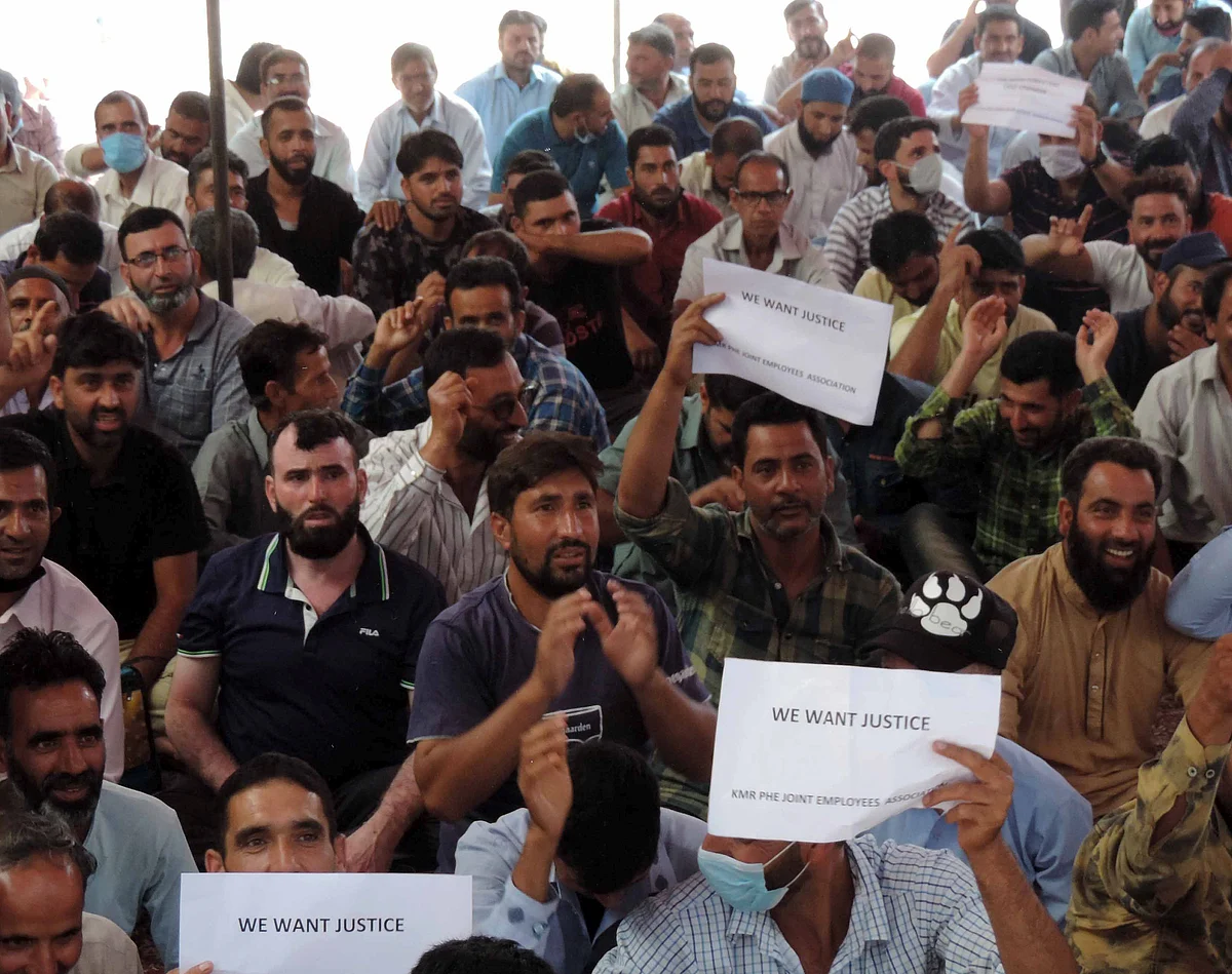 APPEAL LG, CS TO INTERVENE
PHE daily rated workers stage protest in support of demands