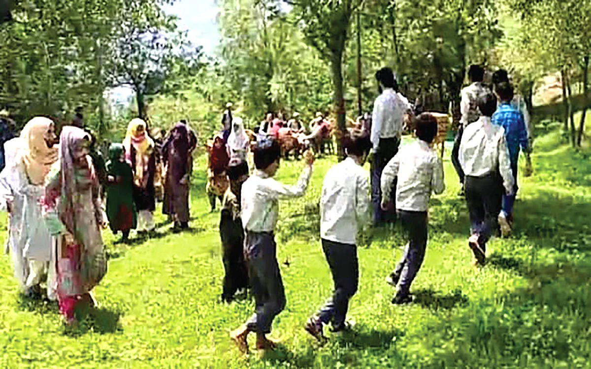 Fruits of ceasefire: Open air community school a big success in Uri