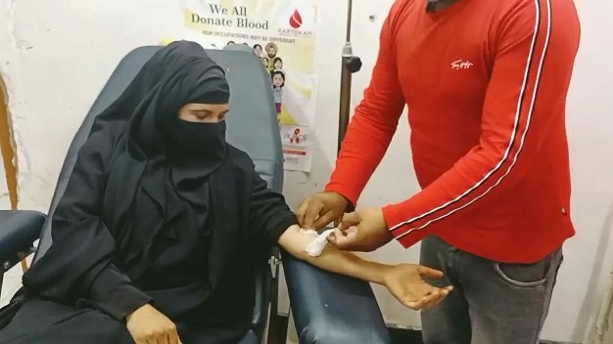 ASHA worker from Kupwara sets example by donating blood 25 times
