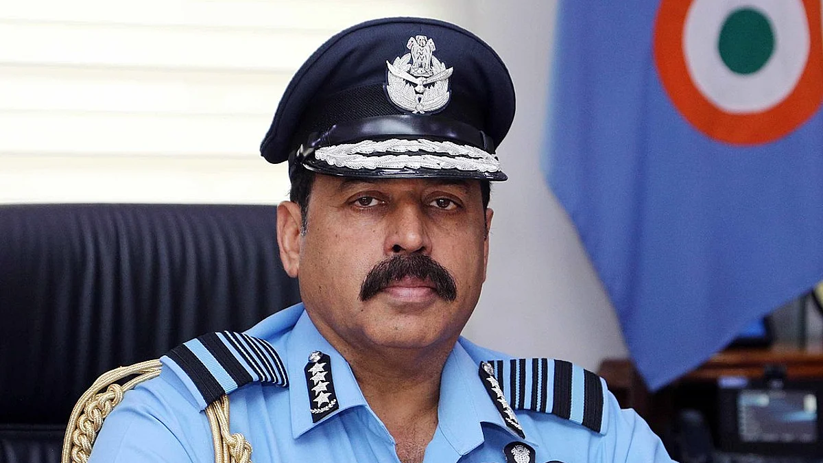 IAF chief reviews progress of air power projects