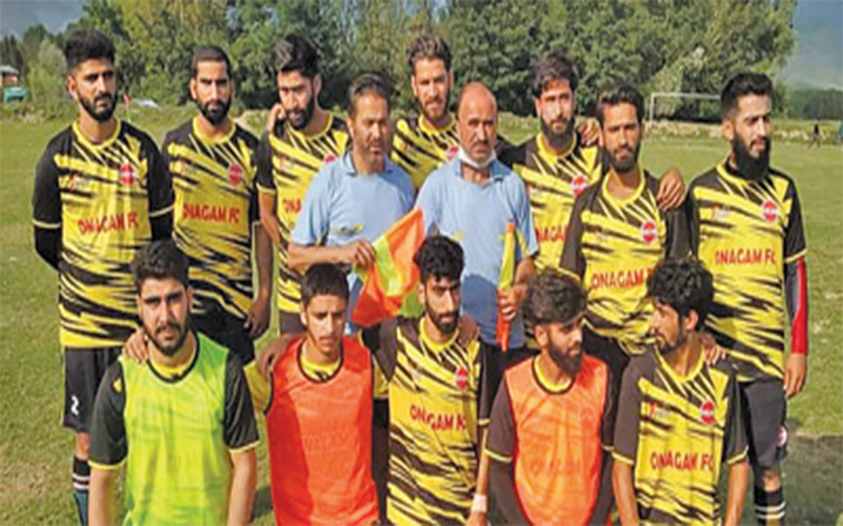 DSM football league: 2 matches played