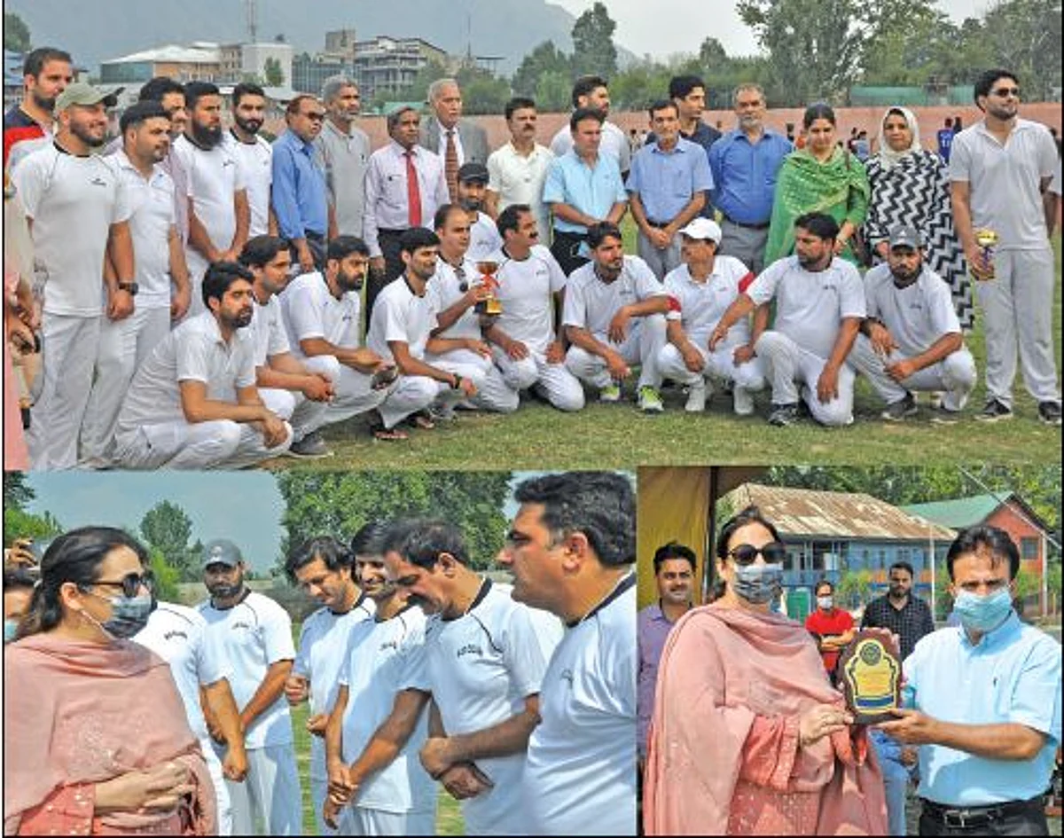 SP College beats Amar Singh College in a friendly cricket match