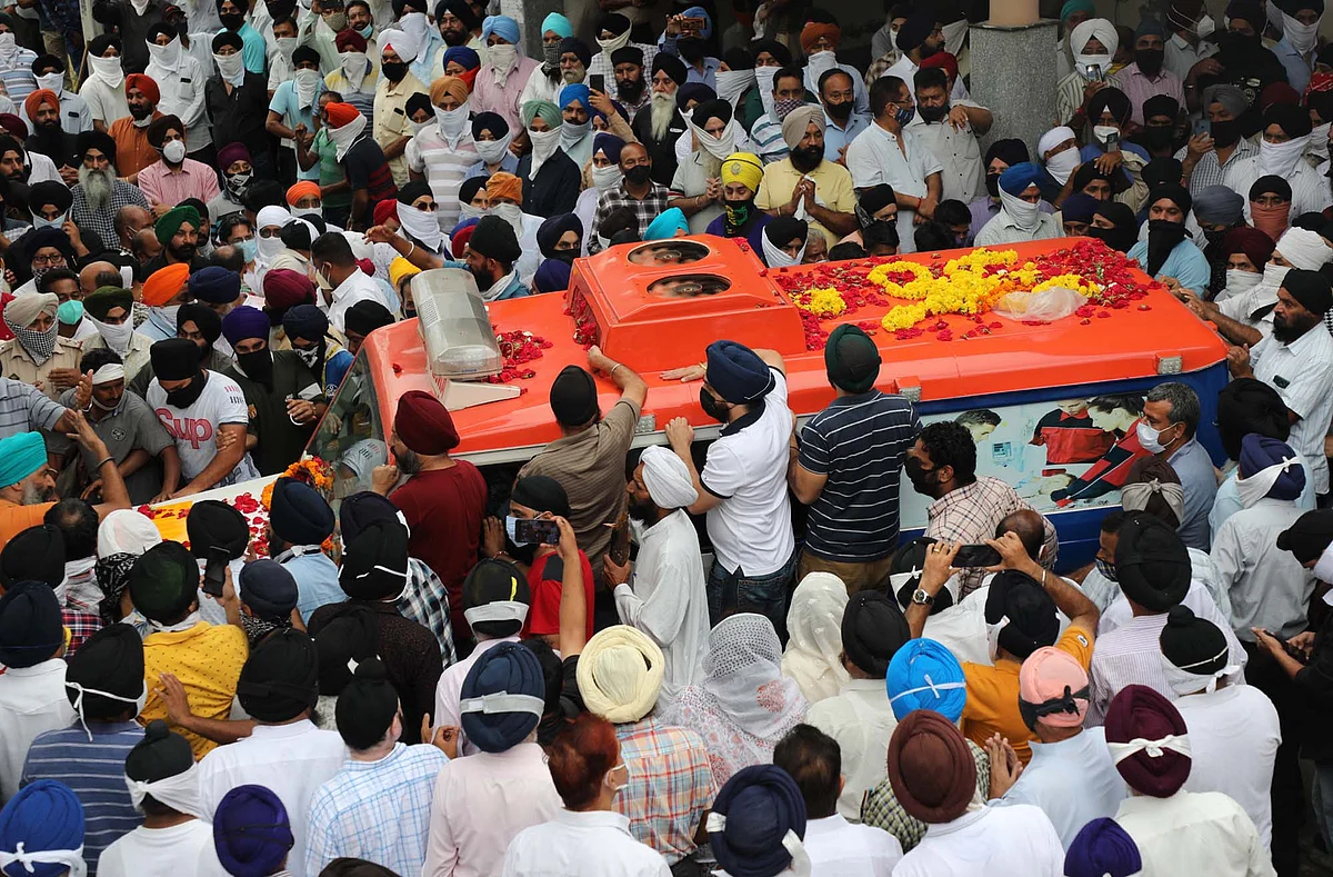 NC leader cremated in Jammu amid demands for CBI probe into his murder