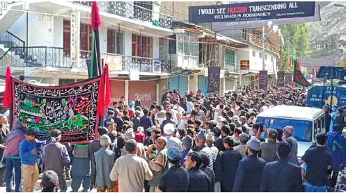 Hundreds attend Arbayeen processions in Kargil