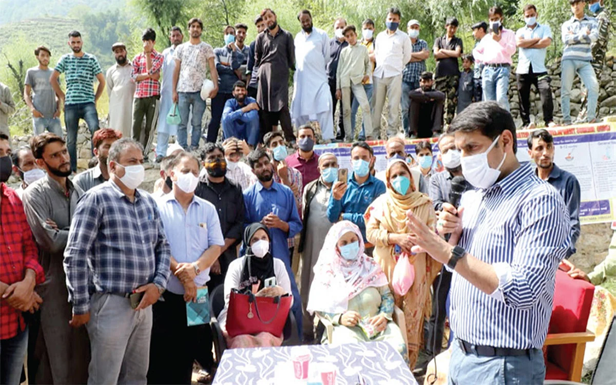 DC Srinagar conducts extensive tour to remote areas of Harwan Block