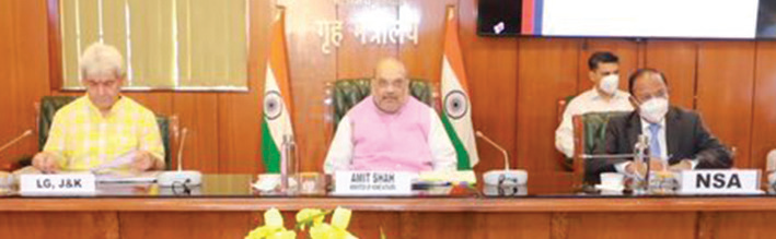 Home Minister reviews security, development issues of J&K