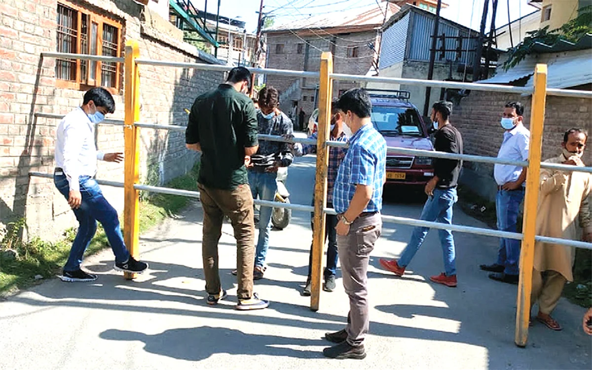 5 more Srinagar areas declared containment zones