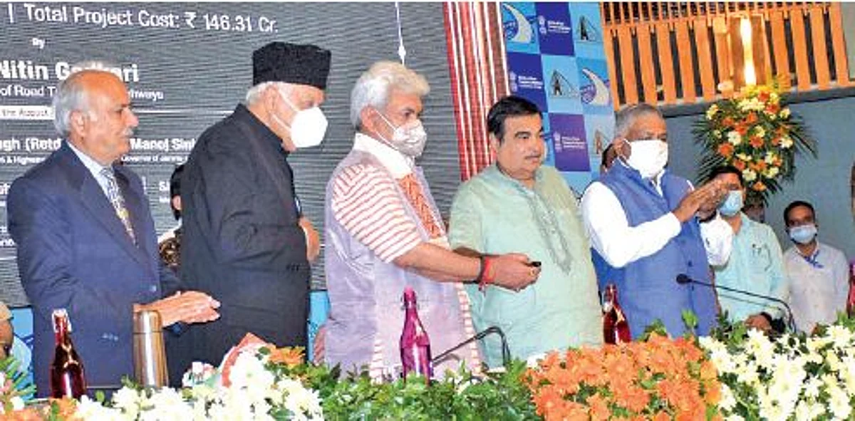 Gadkari to inspect Zojila, Z-Morh tunnels today