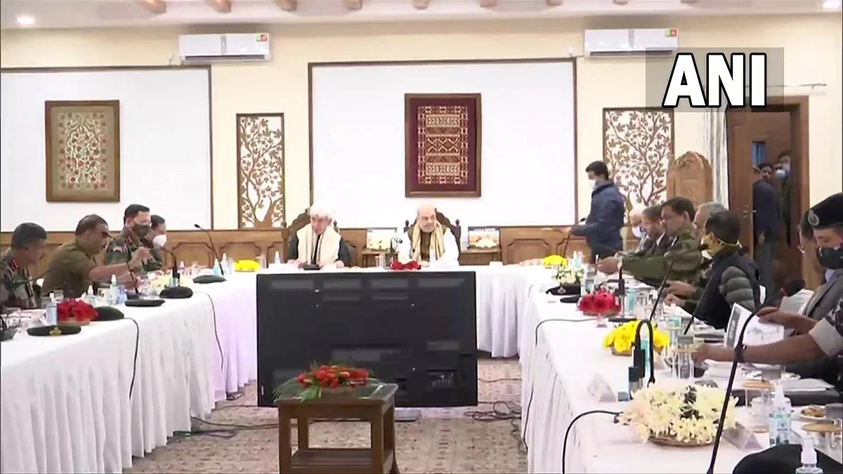 Amit Shah reviews security situation in Kashmir